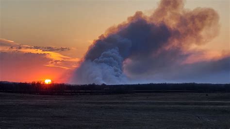 In photos: Saskatchewan forest fires rage in the north | Globalnews.ca