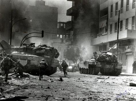 Israeli Merkavas In Action During The Invasion Of Lebanon 1982 R