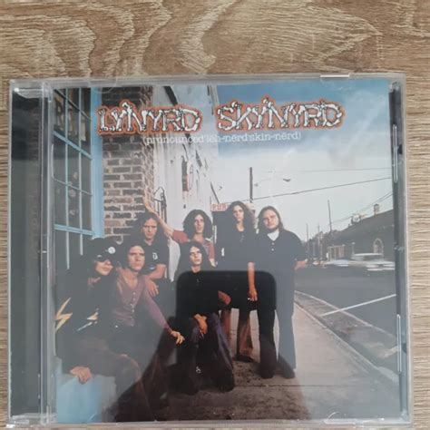 LYNYRD SKYNYRD pronounced leh nérd skin nérd CD 5 50