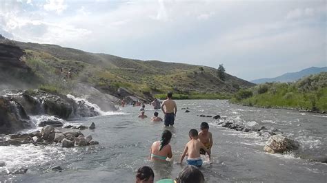 A Natural Hot Tub The Boiling River In Yellowstone National Park Fun Bathing Youtube