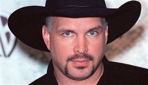 Garth Brooks To Play Oklahoma Relief Concert With Toby Keith 2013