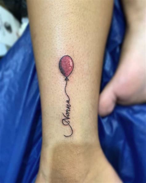 30 Pretty Balloon Tattoos To Inspire You Balloon Tattoo Elegant