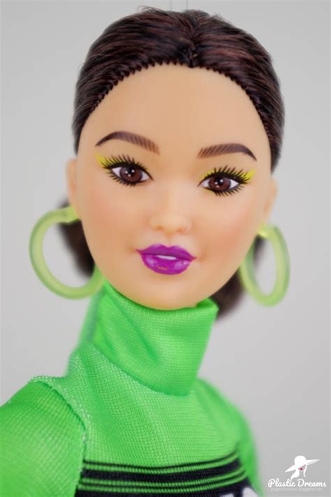 Plastic Dreams Barbie Et Miniatures Bmr Barbie Doll Kira Face