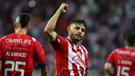 Chivas perdona a Alexis Vega Chicote Calderón y Raúl Martínez