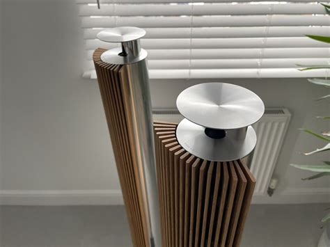 Bang Olufsen B O Beolab 18 Active WISA Loudspeakers Aluminium Oak