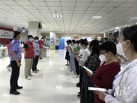 深圳最大社区党群服务中心变身战疫堡垒 防疫 南岭村 核酸