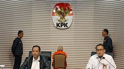 Foto KPK Tetapkan Pejabat BPPD Sidoarjo Jadi Tersangka Sunat Insentif