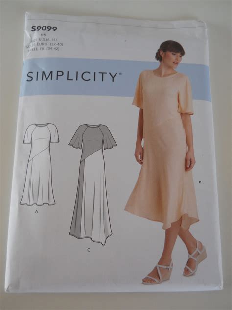 22+ Designs Flutter Sleeve Pattern - MagdalenUsman