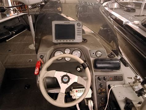 2000 Lund Pro V 1900 Se Mercury 200 Optimax Vics Boats Home