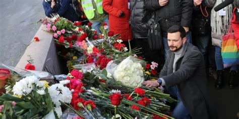 Mort De Navalny Loccident Sémeut De La Mort De Lopposant Russe