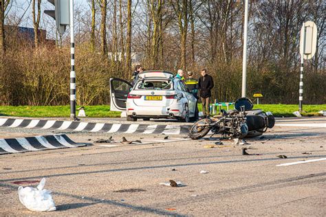 Motorrijder Ernstig Gewond Bij Aanrijding Vondelingenweg In Pernis