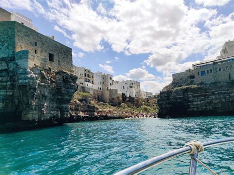 Gita In Barca Alle Grotte Marine Di Polignano A Mare Da Monopoli Holidoit