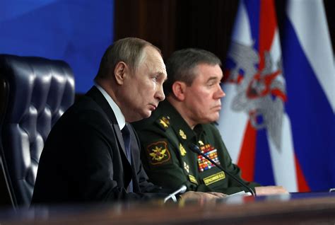 Topic Russia Gives No Comment On Rumour Putin S Top War Commander Was