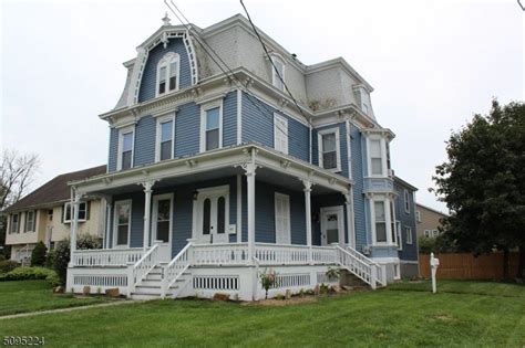 Clinton, NJ Real Estate - Clinton Homes for Sale | realtor.com®