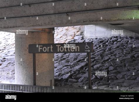 Fort totten station hi-res stock photography and images - Alamy