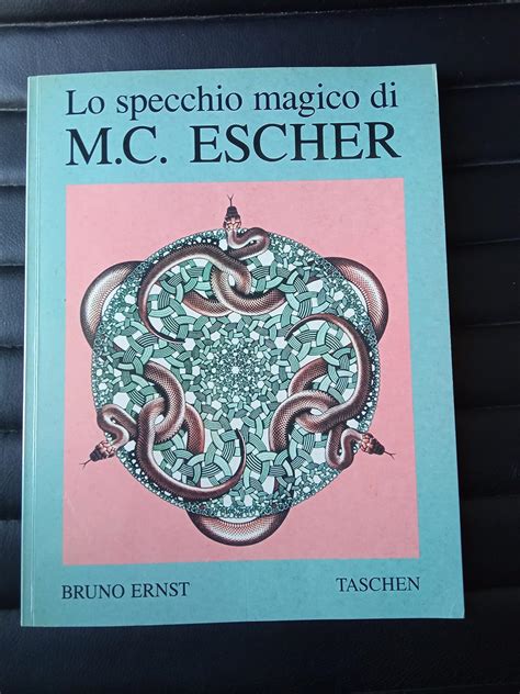 LO SPECCHIO MAGICO DI M C ESCHER Bruno Ernst Amazon It Libri