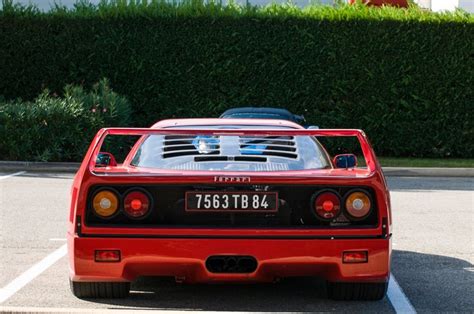 2048x1360 Ferrari F40 Supercars Red Car Wallpaper Coolwallpapers Me