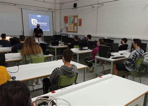 Alumnes Del Cipfp Luis Su Er Sanchis Del Cicle Superior D Energies