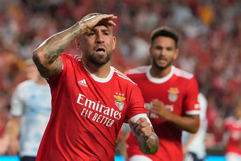 Otamendi renova o Benfica até 2025 SIC Notícias