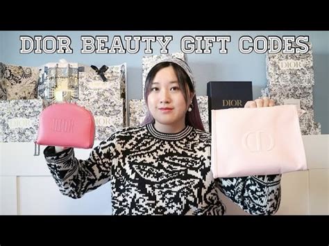 Tổng hợp hơn 86 về dior makeup bag 2023 mới nhất cdgdbentre edu vn