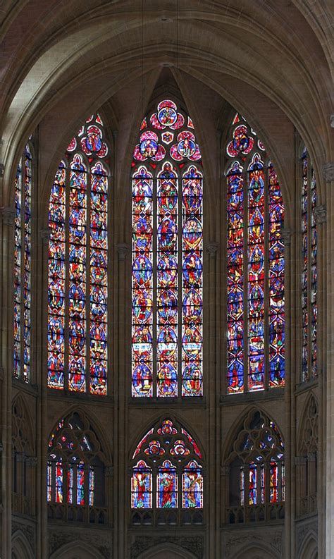 Découverte des vitraux de la cathédrale Saint Gatien Tours