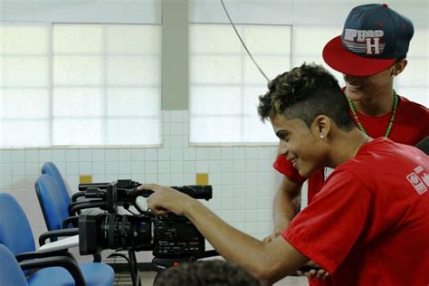 V Deo Nas Comunidades Leva Produ O Audiovisual Para Jovens Da Grande