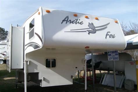 2007 Arctic Fox 811 Slide In Truck Camper - for Sale in Kittrell, North ...