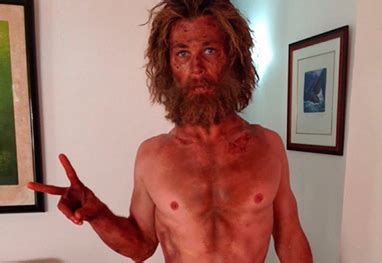 Chris Hemsworth Aparece Bem Mais Magro Para Filme Ofuxico