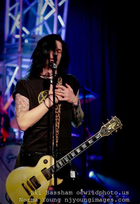 Todd Kerns Myles Kennedy Off The Charts Playing Guitar Guitarist