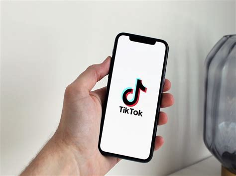 Cara Mudah Pasang Iklan Di TikTok Untuk Pemula Sosiakita