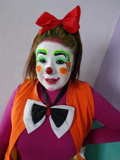 Female Clown White Face Ronald Mcdonald Halloween Face Makeup