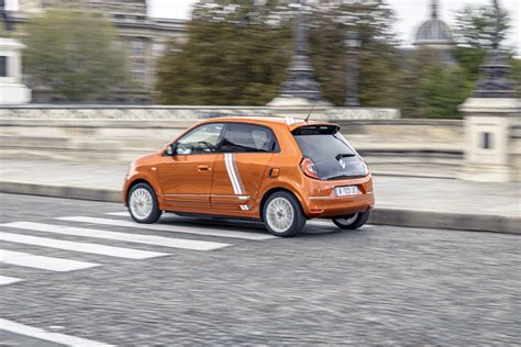 Euros Par Mois Pour Une Renault Twingo Lectrique Neuve C Est