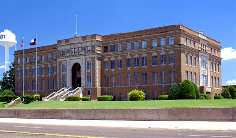 Hutchinson County Courthouse Stock Photo - Download Image Now - iStock