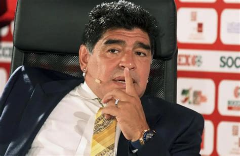 Telefé hará una miniserie sobre la vida de Maradona