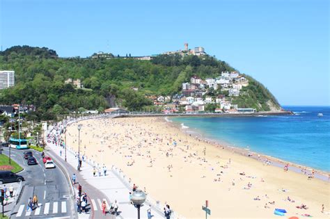 Llegada Silla Luego Las Tres Playas De San Sebastian Cr A Vestir Medianoche