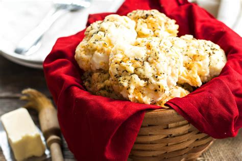 Copycat Red Lobster Biscuits With Bisquick