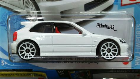 Hot Wheels Encore des photos de la Honda Civic Type R EK de la série Mainline