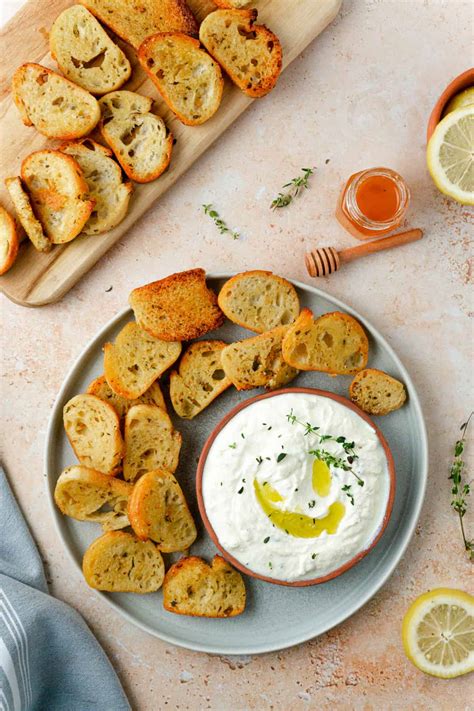 Minute Whipped Ricotta Dip With Honey Whole Lotta Yum