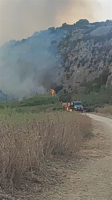 Siculiana Incendio Brucia Ettari Di Macchia Mediterranea Ripost