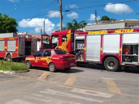 Salão de beleza pega fogo em MS e suspeita é de curto circuito JD1