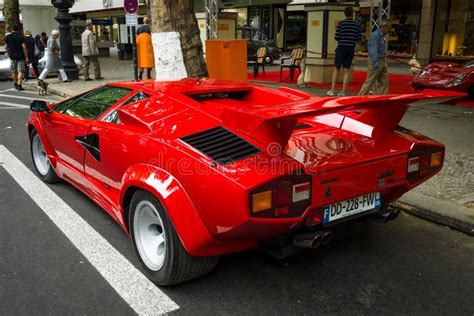 Voiture De Sport De Luxe Lamborghini Countach 5000 Quattrovalvole Image