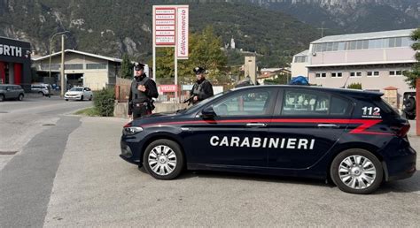 Civate Dosi Di Coca Nel Marsupio Arrestato Il Cavallino Della Droga