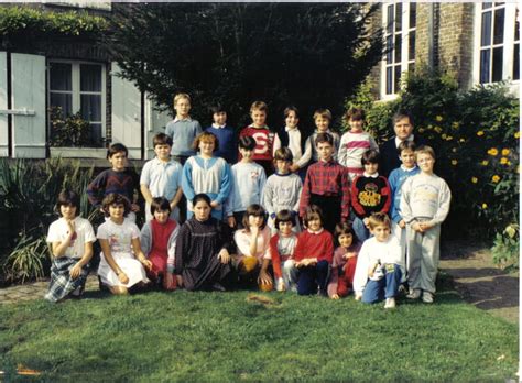 Photo De Classe Classe De CM1 CM2 De 1986 ECOLE SAINT JACQUES