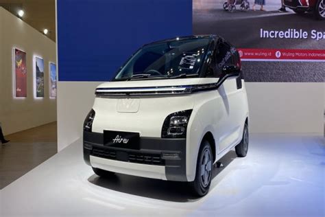 Perbandingan Wuling Air Ev Lite Dan Seres E Mobil Listrik Termurah Di