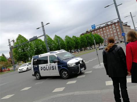 Old Finnish police patrol at central Tampere nel 2024