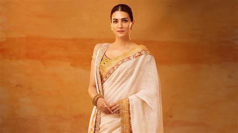 Dyk Kriti Sanon Wore Exquisite Saree With 24 Karat Gold Print For