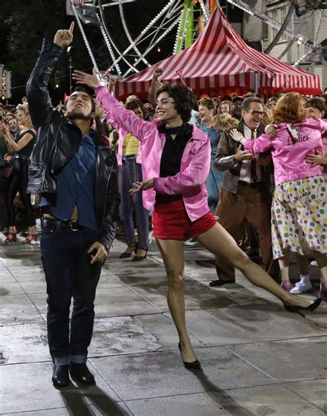 Photos They Go Together Cast Of Grease Live Take Their Bows Grease