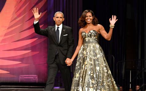 Os 24 Momentos Mais Fofos De Michelle E Barack Obama Harper S Bazaar