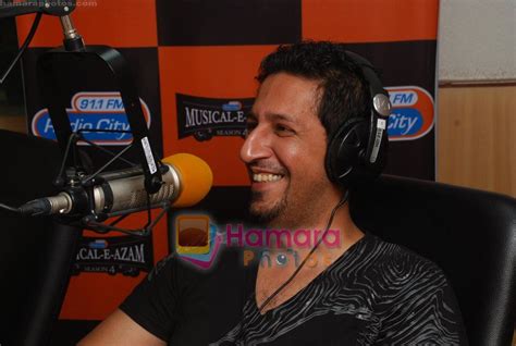 Sulaiman Merchant At Radio City S Musical E Azam In Bandra On Th Dec