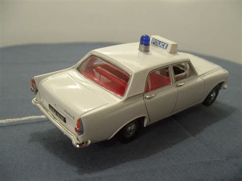 Corgi 00502 Ford Zephyr 6 Mk III Z Cars ToysNZ